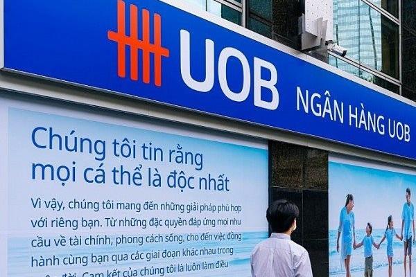 UOB Banking using EM&AI Chatbot for 24/7 customer support